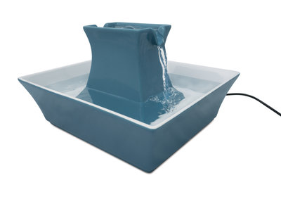 Drinkwell® Pagoda keramieken drinkfontein 2liter met vervangbare filter - Rood of Blauw