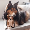 Outward Hound Stevige knuffel voor kleine honden met Jumbo Pieper - Outward Hound Invincibles - Chicky Geel / Penguin Blauw of Puppy Bruin Outward Hound Stevige knuffel voor kleine honden met Jumbo Pieper - Outward Hound Invincibles - Chicky Geel / Penguin Blauw of Puppy Bruin