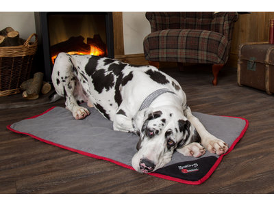 Scruffs Thermal Self-Heating Blanket - Warme deken voor Honden - Kleur Bruin/Beige of Zwart/Grijs - 110 x 72,5 cm