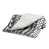BeOneBreed BeOneBreed Aztec Soft Pet Blanket - Superzachte fleece deken voor Hond en Kat - Dubbelzijdig - Donkergrijs - 71 x 89 cm BeOneBreed BeOneBreed Aztec Soft Pet Blanket - Superzachte fleece deken voor Hond en Kat - Dubbelzijdig - Donkergrijs - 71 x 89 cm