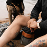 BeOneBreed BeOneBreed Treat Pouch – Beloningszakje met heupriem - Voor Hondensnacks – Handig bij Puppy Training of tijdens het Wandelen met de Hond - Gemaakt van Vegan leer BeOneBreed BeOneBreed Treat Pouch – Beloningszakje met heupriem - Voor Hondensnacks – Handig bij Puppy Training of tijdens het Wandelen met de Hond - Gemaakt van Vegan leer