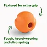 Beco Fetch Ball - Stuiterende Hondenbal - Ideaal voor apporteren - Past in werpstok - Beco Pets - Oranje of Geel Beco Fetch Ball - Stuiterende Hondenbal - Ideaal voor apporteren - Past in werpstok - Beco Pets - Oranje of Geel