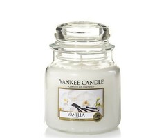 Yankee Candle Vanilla Medium Jar