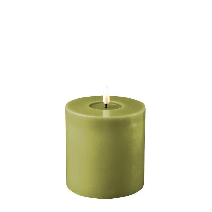 Deluxe Homeart Deluxe Homeart Led Kaars Olive Green Real Flame 10 x 10 cm