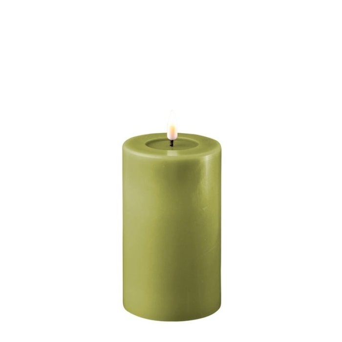Deluxe Homeart Deluxe Homeart Led Kaars Olive Green Real Flame 7,5 x 12,5 cm