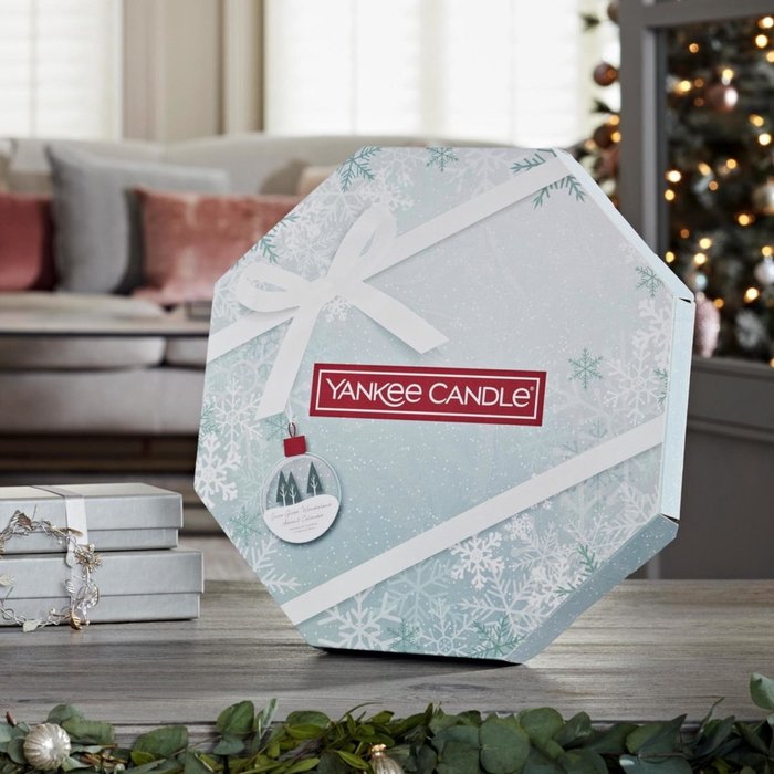 Yankee Candle Yankee Candle Snow Globe Wonderland Advent Wreath Calendar