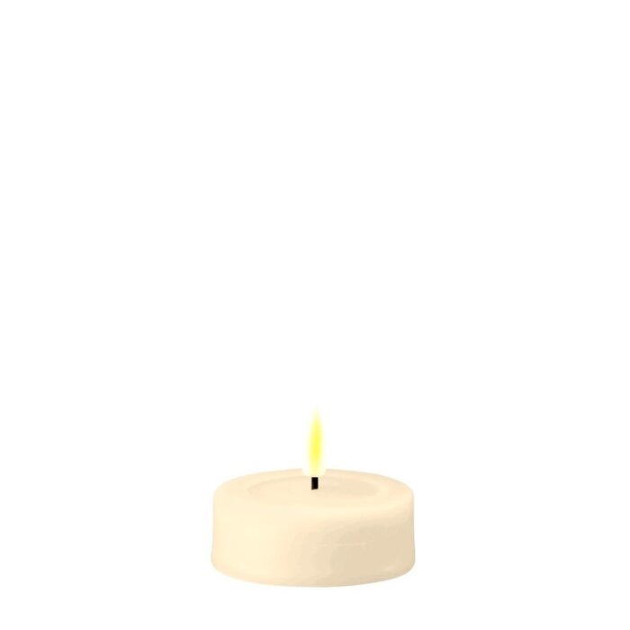 Deluxe Homeart Deluxe Homeart Led Kaars Cream Real Flame Jumbo Tealight 6,1 x2,5 cm