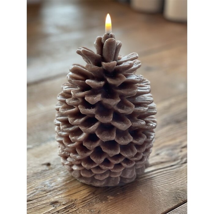 Deluxe Homeart Deluxe Homeart Led Kaars Brown Pinecone  14 x 19 cm
