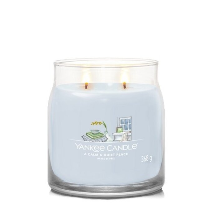 Yankee Candle Yankee Candle A Calm & Quiet Place Signature Medium Jar