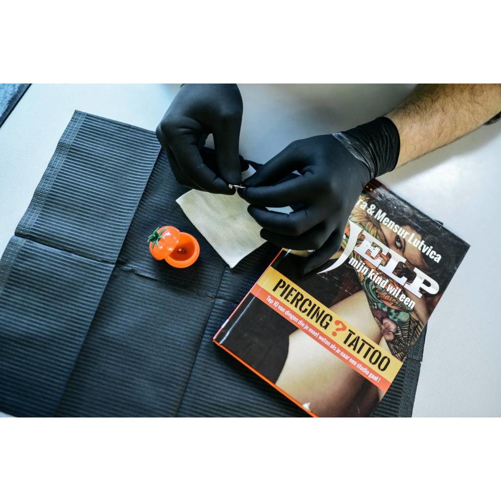 Beginner Workshop 'The first steps to pierce proffesionally'