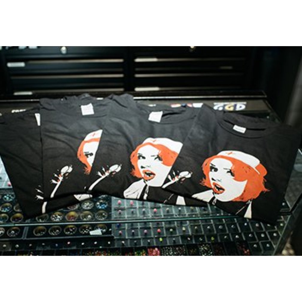 PiercingsWorks - T-Shirt