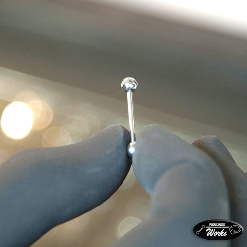 How To Unscrew Tight Balls On A Piercing Bar At Home - How To Unscrew Stiff  Ball