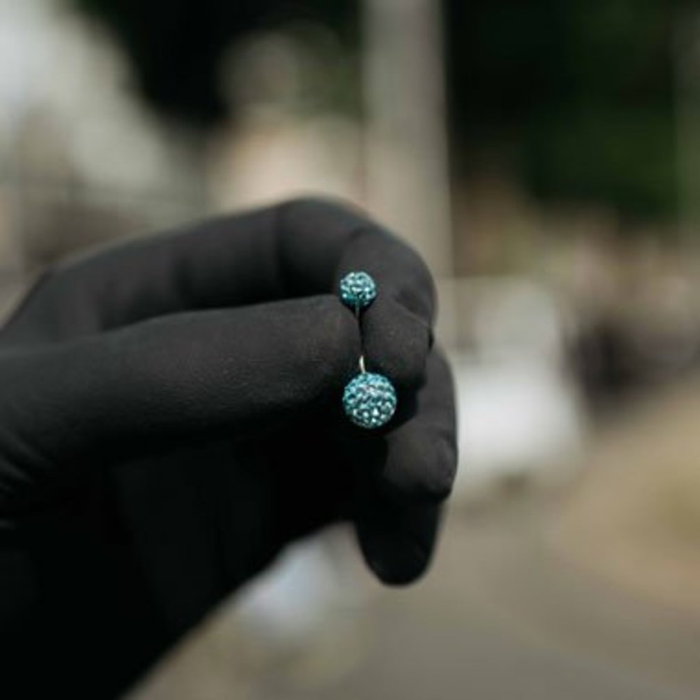 Navel Piercing enige echte met Aqua Blauw Premium Zirkonia (1.6 x 10mm)