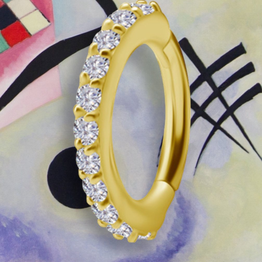 18 Karat Gold Rook Oval Ring - Lab Diamonds