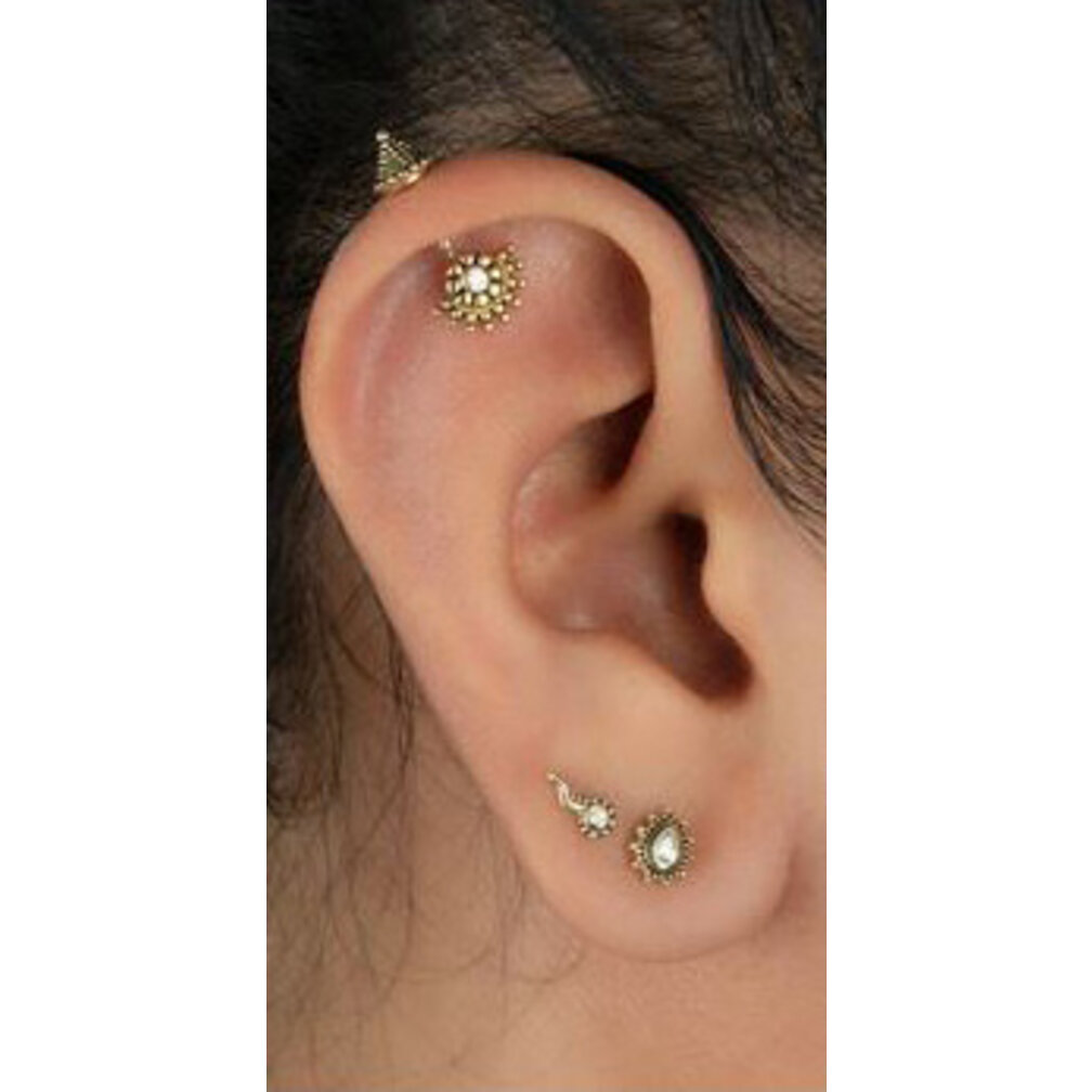 Radiant Sun: 18K Gold Piercing for Vertical Helix with Premium Cubic Zirconia