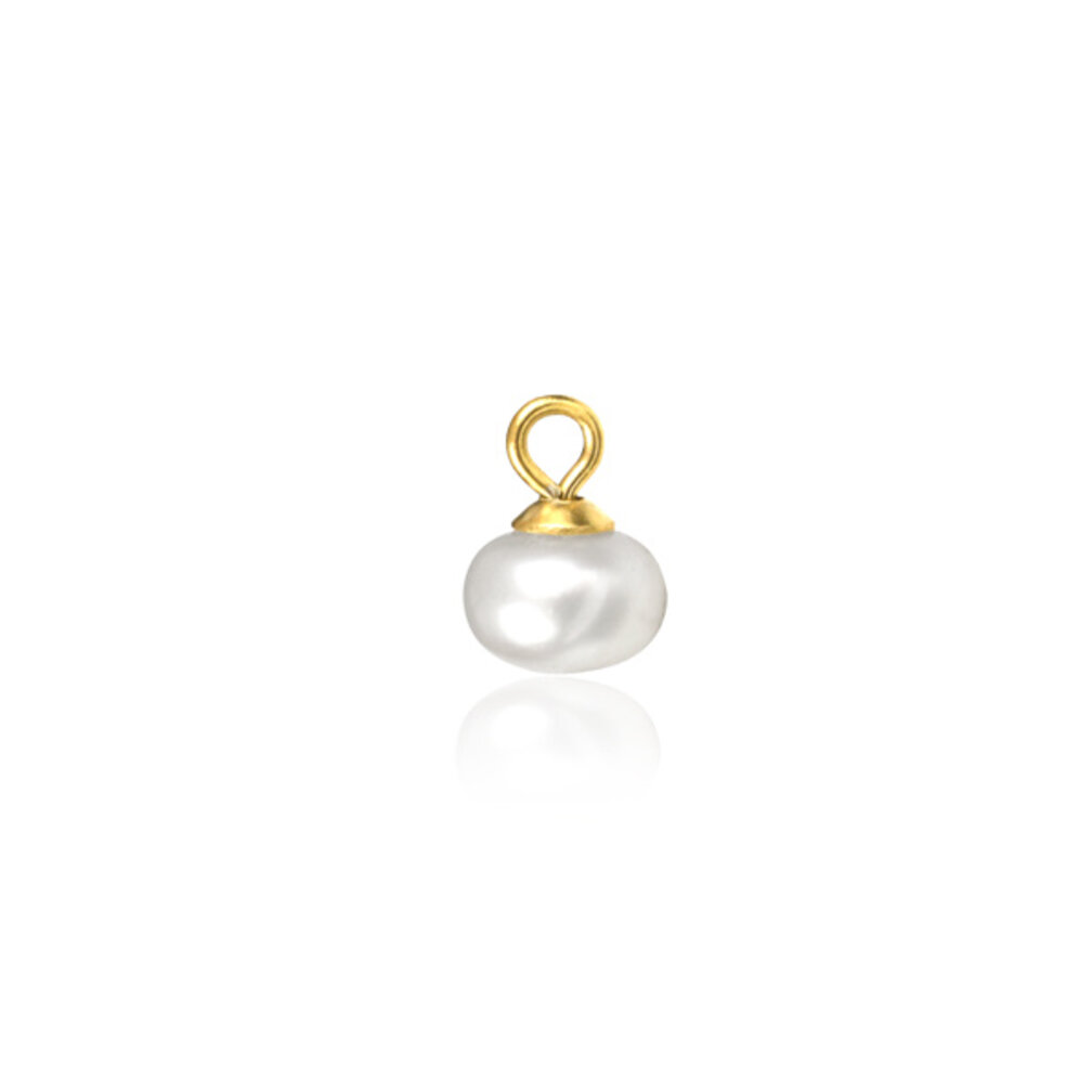 Elegant Golden Pearl Charm