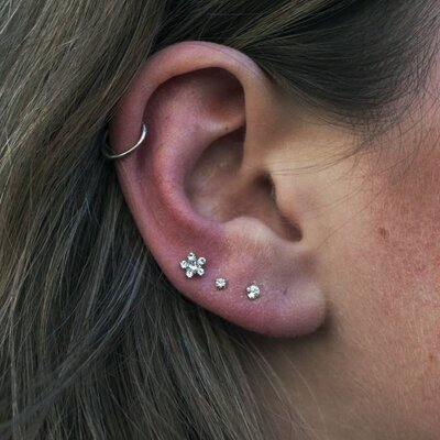 9ct & 14k Geelgoud Neusgat Piercing Stud 20G - L-vorm Neusring Met Ronde CZ