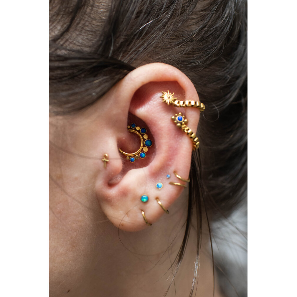 Connecting Chain for Piercing Rings - Subtle and Elegant