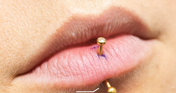 Vertical Lip Piercing Waarom het geen “simpel detail” is – en waarom veel mensen ’m verkeerd kiezen