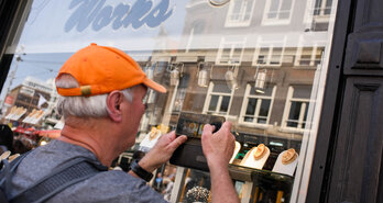 Waarom een Piercing Meer is dan alleen een Sieraad: De Transformatie van een Amsterdams Instituut