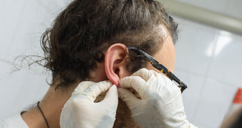 Piercing laten verwisselen in Amsterdam: waarom je het beter niet zelf doet