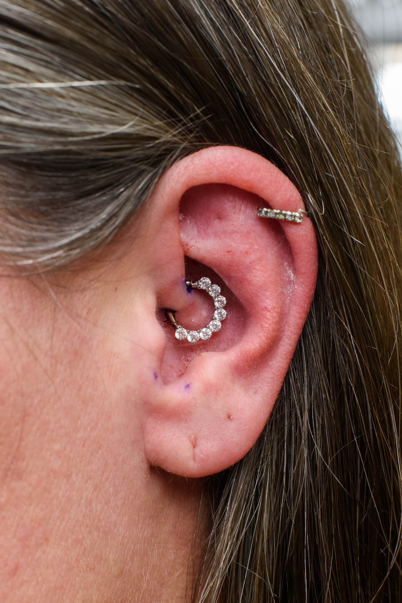 Eerste Piercing Oor — sieraad bij Piercings Works Amsterdam