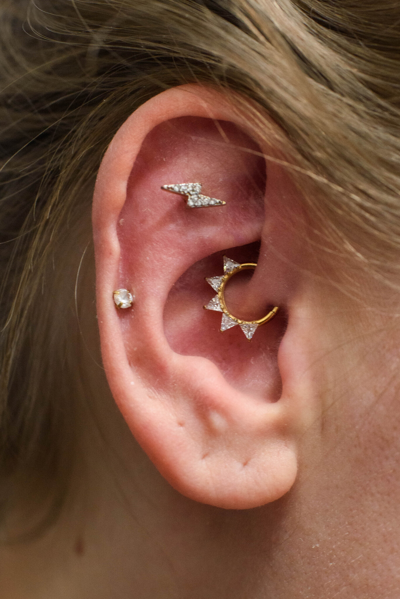 Eerste Piercing Oor — sieraad bij Piercings Works Amsterdam