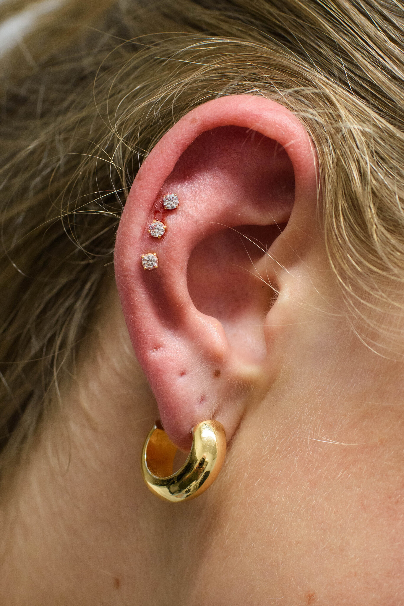 Eerste Piercing — sieraad bij Piercings Works Amsterdam