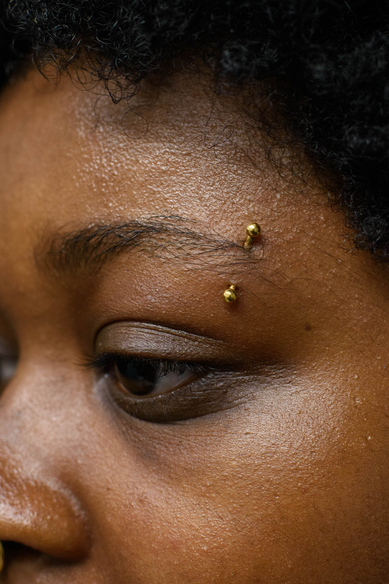 Eerste Piercing Oor/Wenkbrauw — sieraad bij Piercings Works Amsterdam