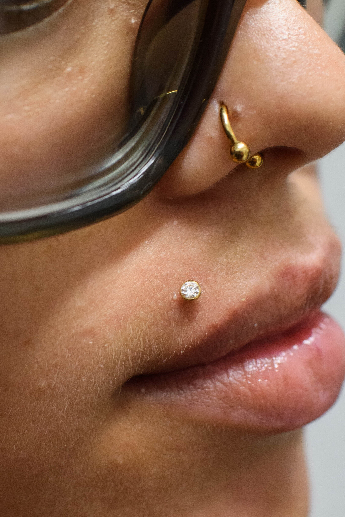 Eerste Piercing Oor — sieraad bij Piercings Works Amsterdam