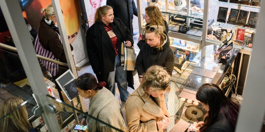 PW 10:30 Morning Surprise: 10 dagen piercing cadeaus in Amsterdam