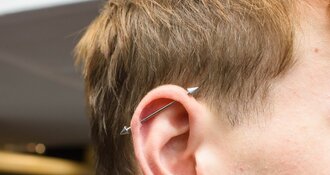 Piercings voor mannen: populaire keuzes, sieraden en wat je moet weten