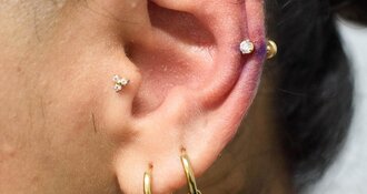 Piercing charms: how to wear a charm safely and in style