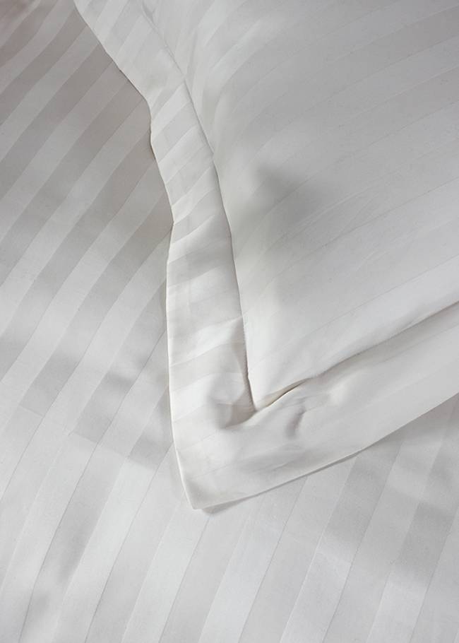 dekbedovertrek Beddinghouse Shine Ecru