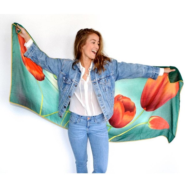 tulips Scarf dark green with red tulips