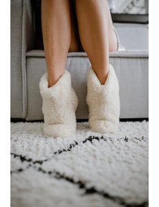 DINA Warm Wool Slippers – High Model White Size 39-43