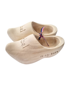  Birth clogs with engraving of date of birth and name