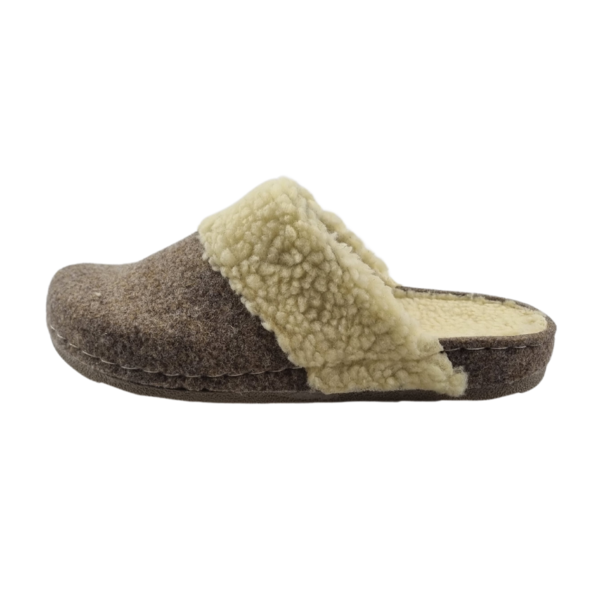 DINA Slip-on clogs with white wool collar - up to size 41