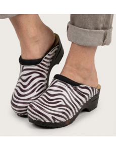 DINA Medizinische Clogs – Schwarze Sohle mit Zebramuster – Dina