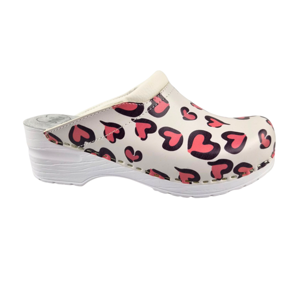 DINA Medizinische Clogs – Pflegeclogs – Dina – Hearts – Nur solange der Vorrat reicht