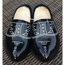 Clogs schwarz mit Besatz