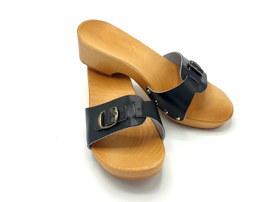 Wooden sandals black with cute buckle