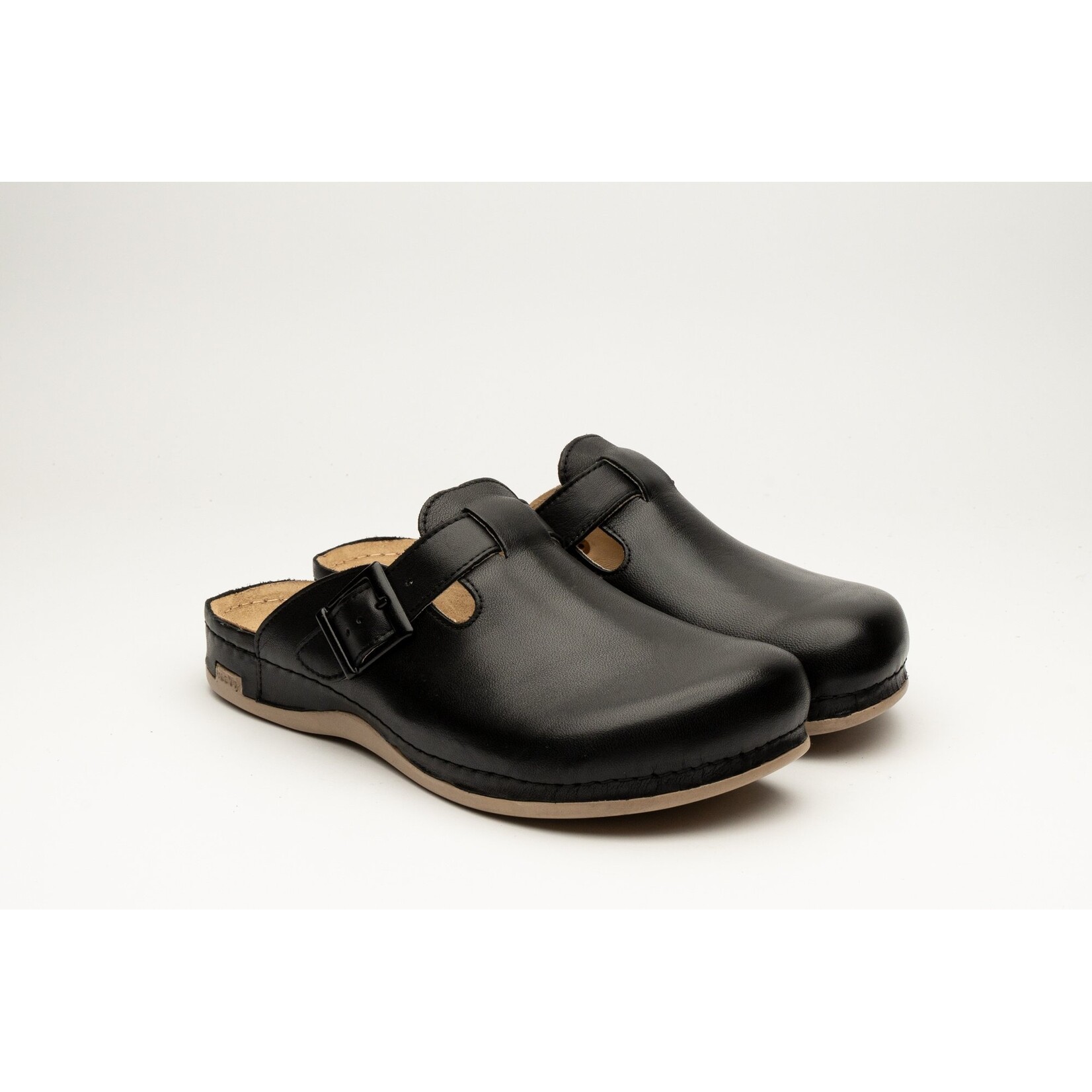 Leon Footwear Men's slip-on clog in sizes 41 to 47 - with anti-slip stud - black