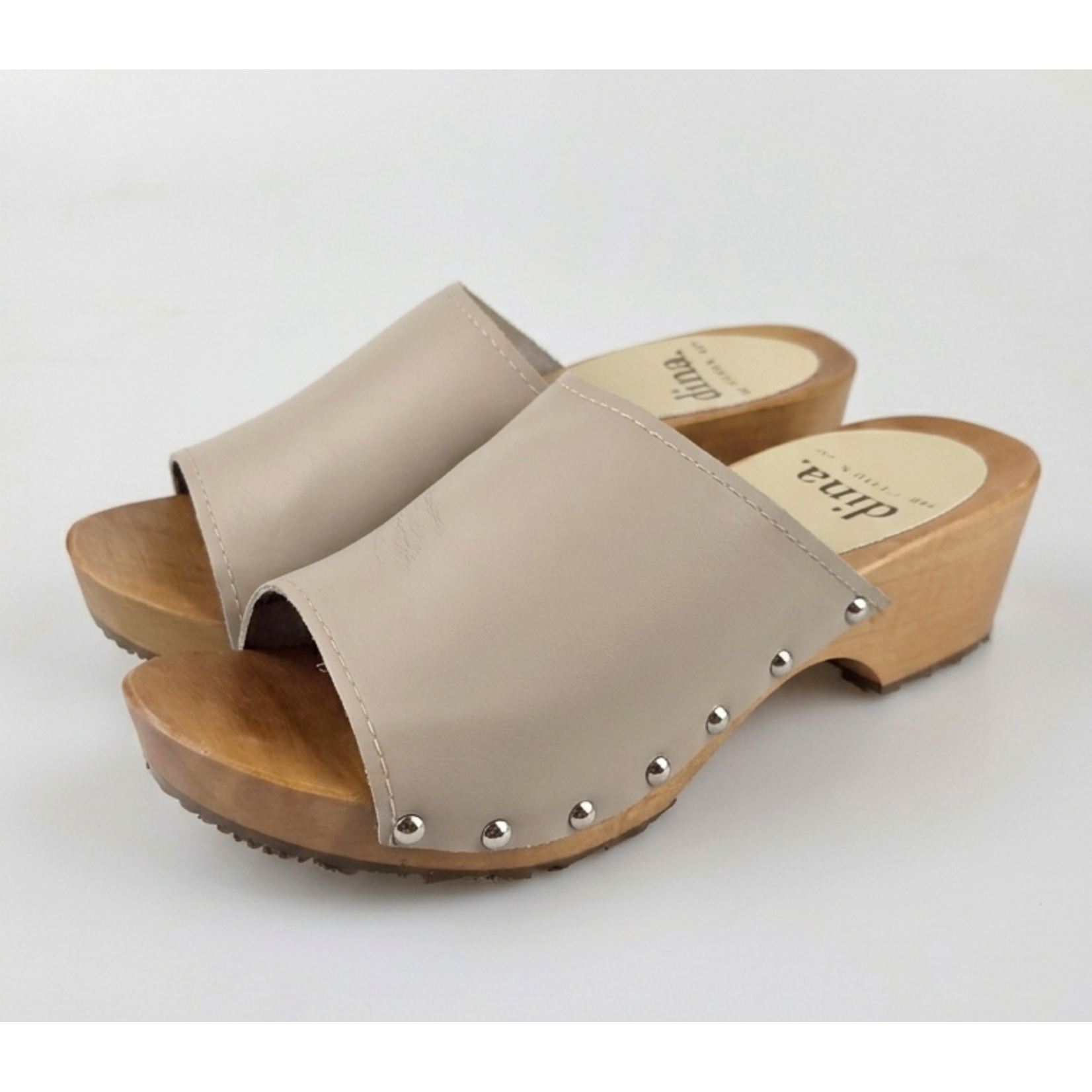 DINA Dina wooden sandals beige with studs