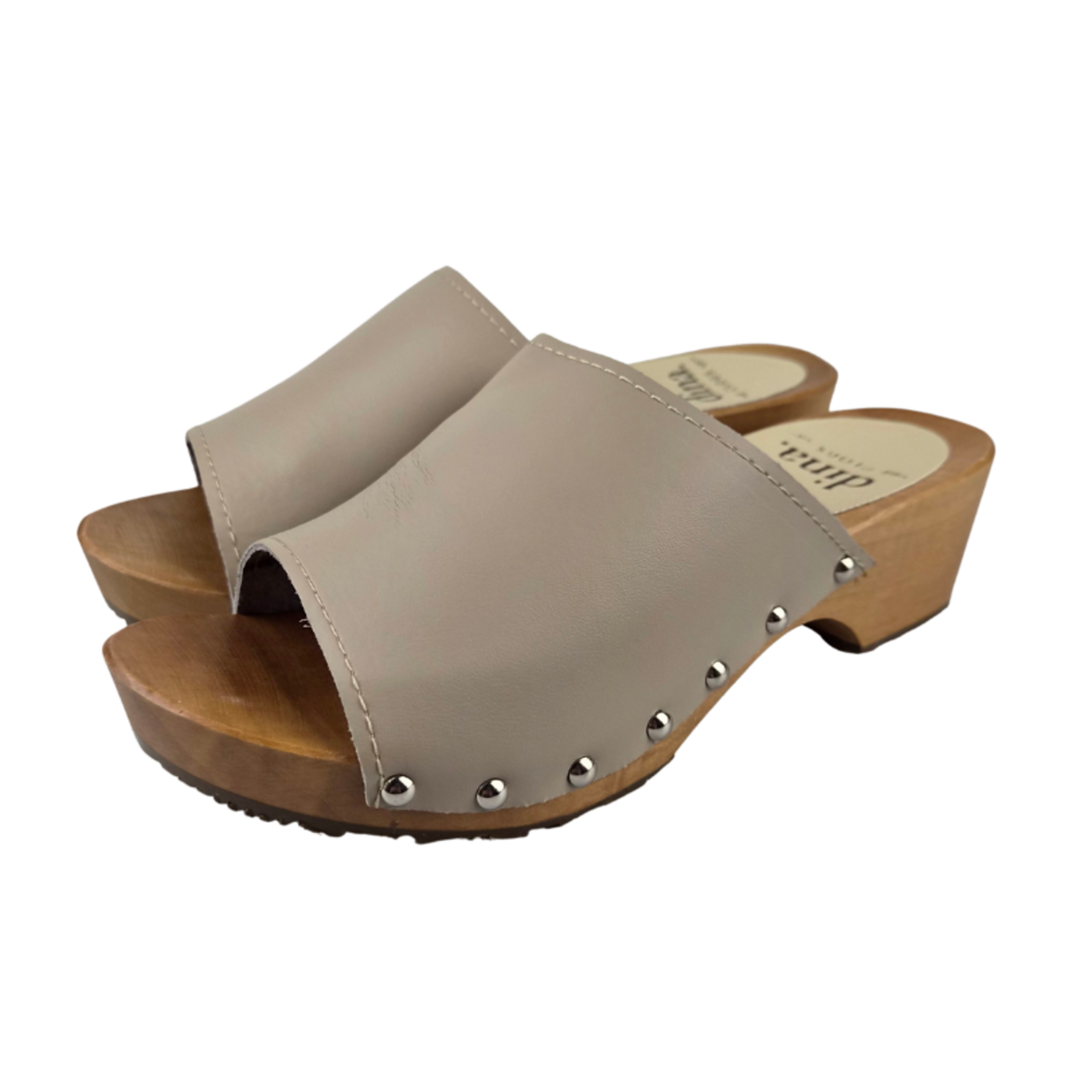 DINA Dina Houten sandalen beige met studs