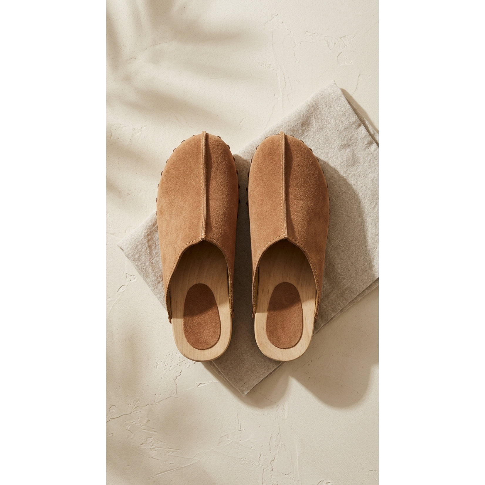 DINA Dina Lykke Clog - suede edition - Beige