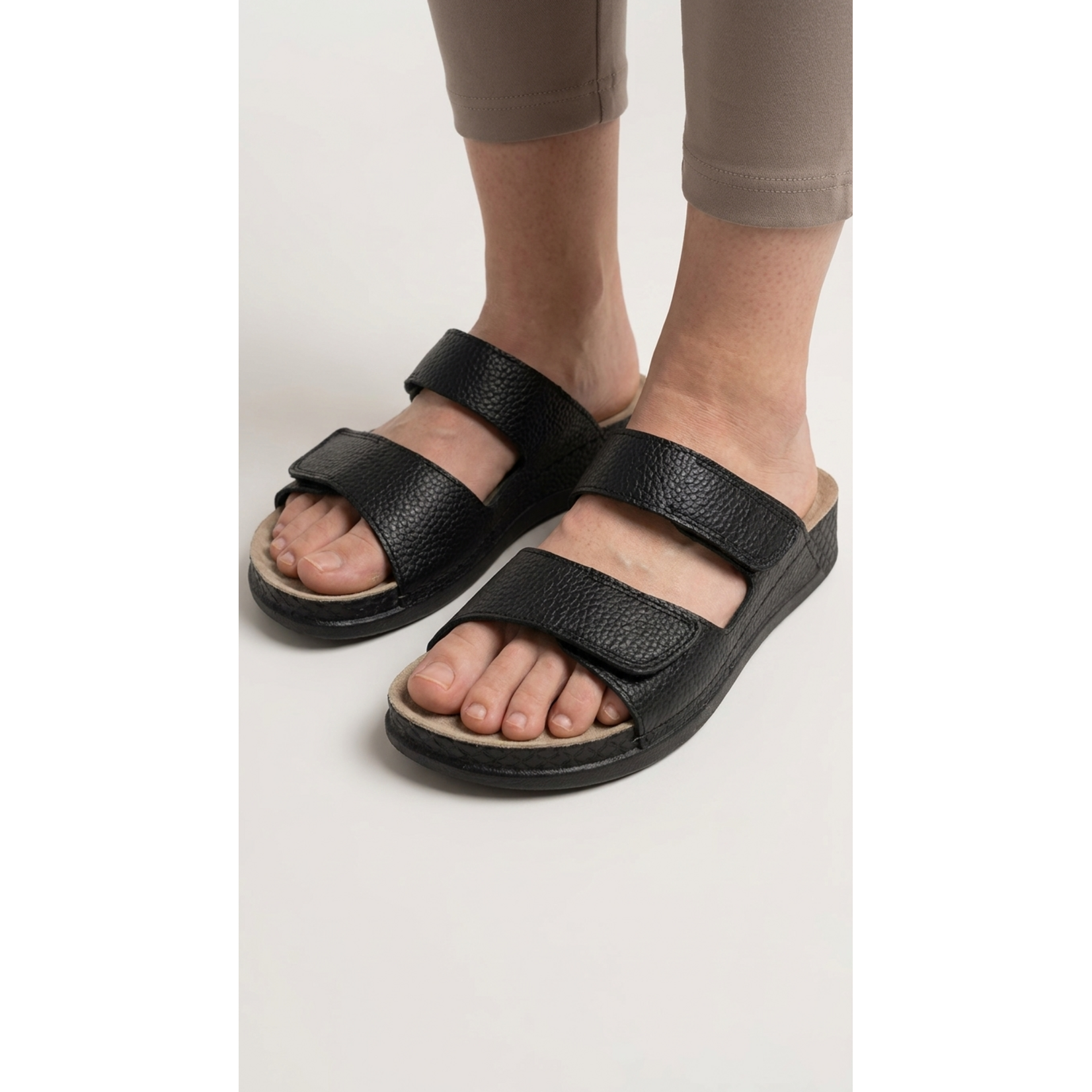 Leon Footwear Black sandals - double strap - material: Leather & Polyurethane