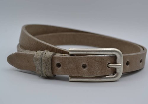 Rock 'n Rich taupe 20mm brede riem met speelse lus Rock 'n Rich taupe 20mm brede riem met speelse lus