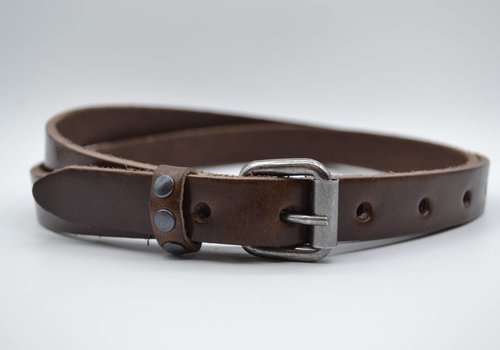 Rock 'n Rich bruine 20mm brede riem met studs op de lus Rock 'n Rich bruine 20mm brede riem met studs op de lus