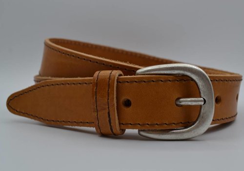 Scotts Bluf 35mm cognac gestikte italiaans volnerf lederen riem Scotts Bluf 35mm cognac gestikte italiaans volnerf lederen riem